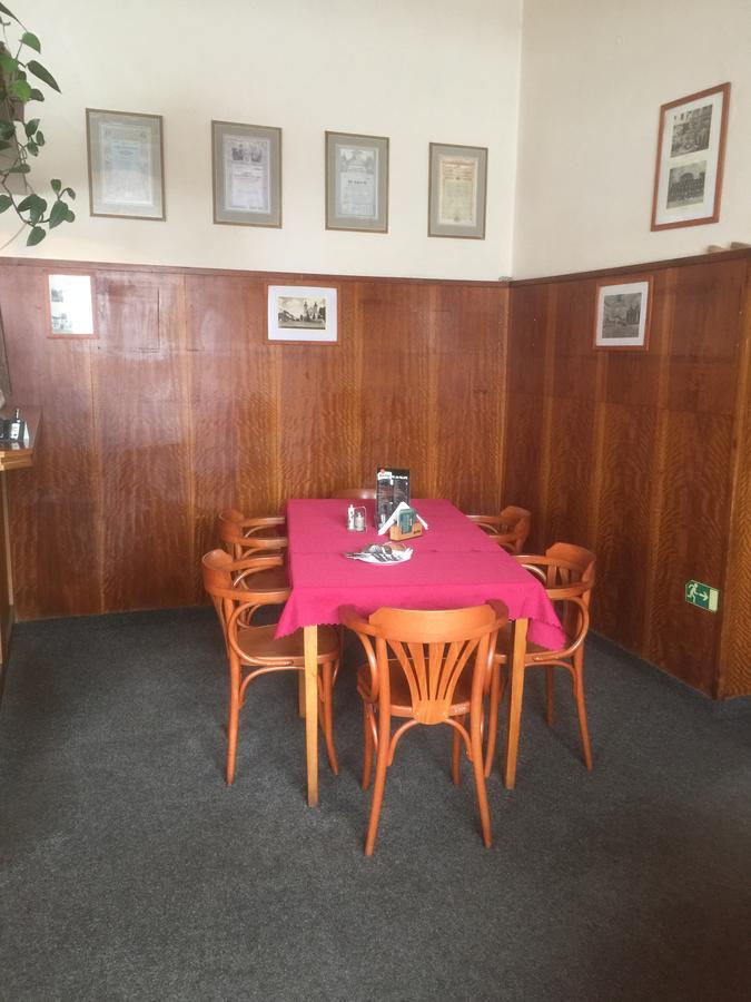 Chrast Hotel Dvorak المظهر الخارجي الصورة
